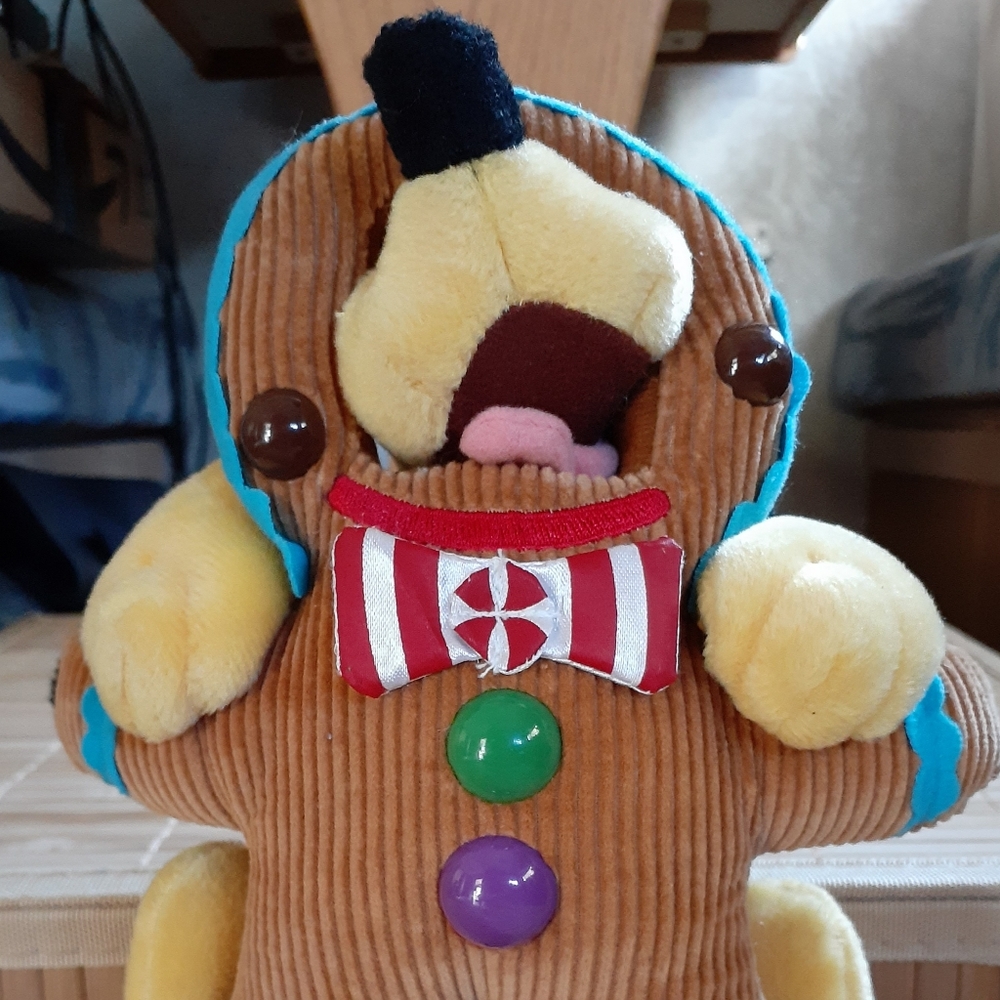 2003 10" Pluto Xmas Plush with Gingerbread Man